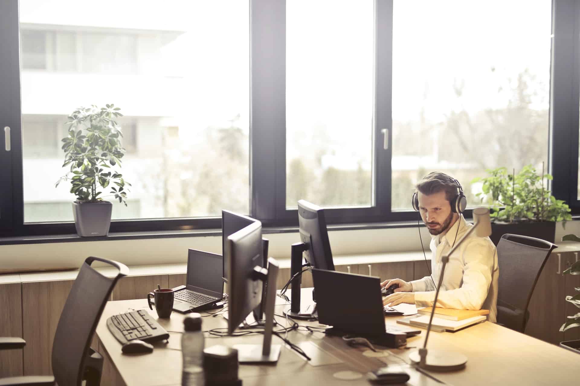 Tips to keep employees engaged at work